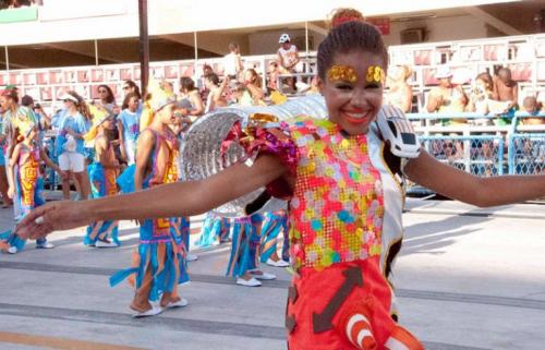 Gamboa-Destaque-de-Chao-Pimpolhos-da-Grande-Rio-Sambodromo-2013