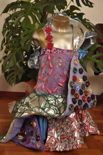 Rainha-da-Bateria-Pimpolhos-Carnaval-2011