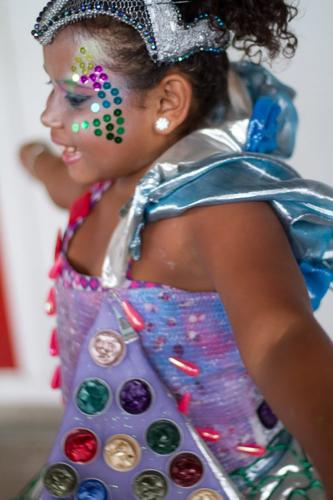 Rainha-da-Sucata.-rainha-da-bateria-Sambódromo-desfile-Pimpolhos-2011