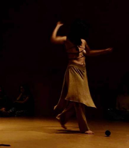 Presente. Performance Joana Bueno