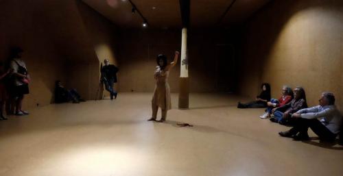 Presente. Performance Joana Bueno